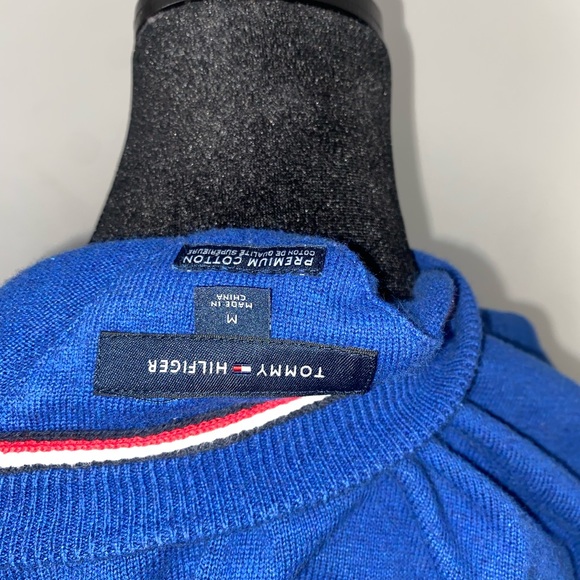 Tommy Hilfiger men’s sweater medium - Picture 3 of 3